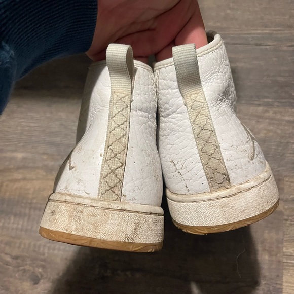 Air Jordan White Shoes - Picture 3 of 3